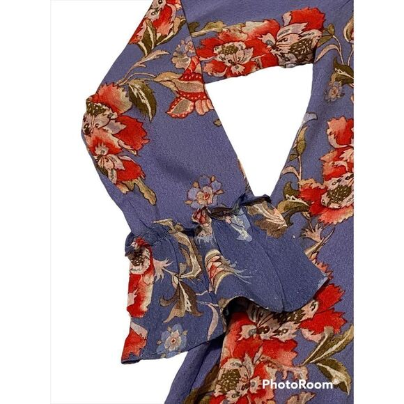 🌺Woman’s Signature Studio SZ S Colorful Floral Tie Up Ruffled Blouse🌺 - Picture 2 of 6